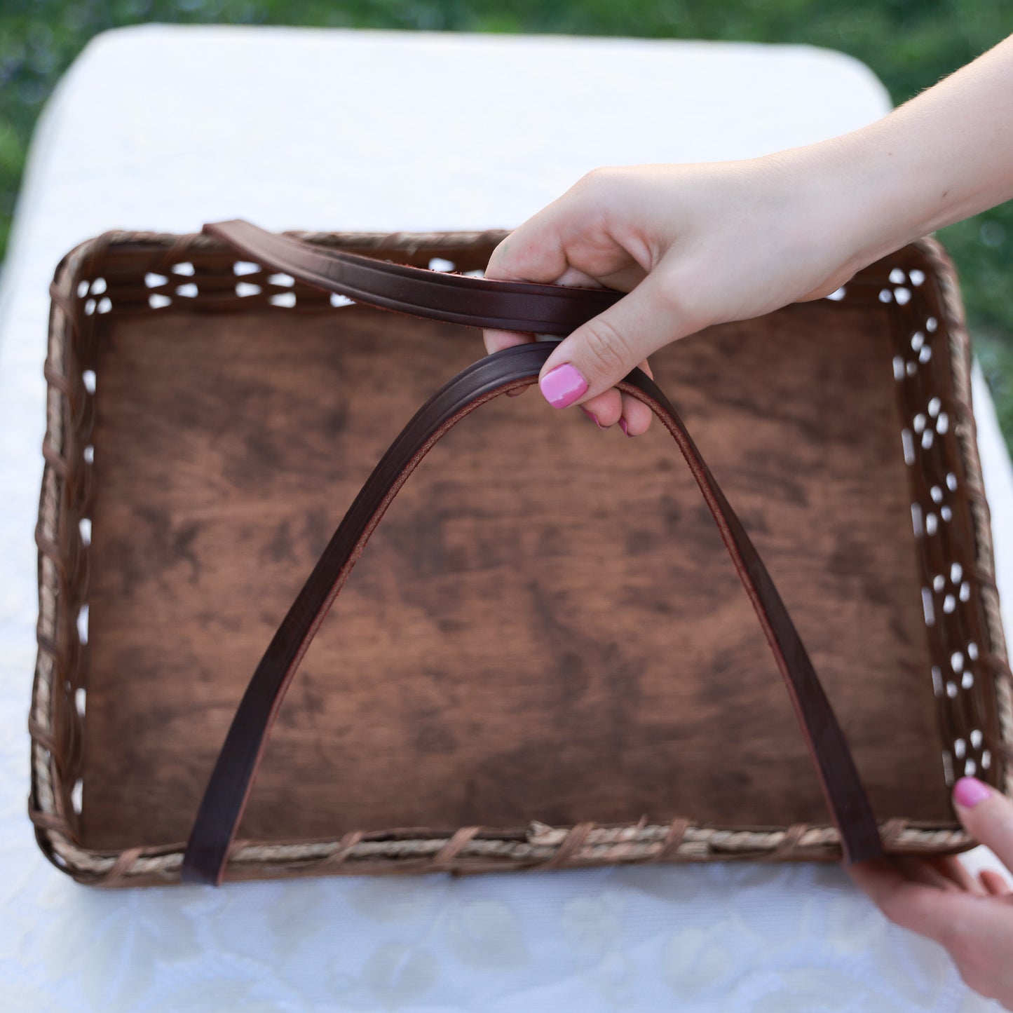 Amish Handmade Casserole Basket with Leather Handles
