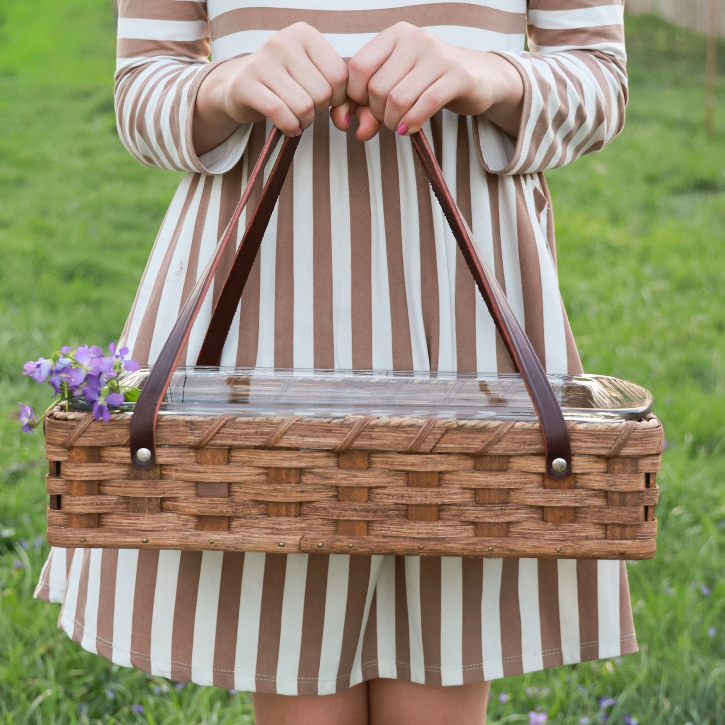Amish Handmade Casserole Basket with Leather Handles